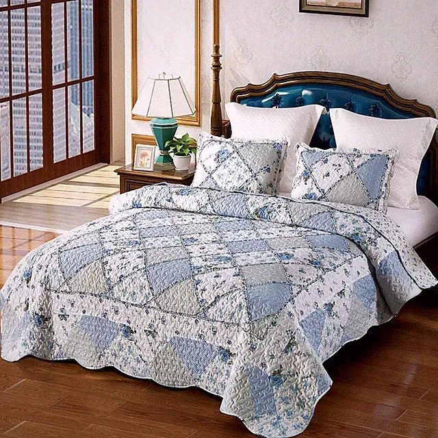 Blue Floral Patchwork Quilt Set Full/Queen 3-Piece Reversible Bedding Set