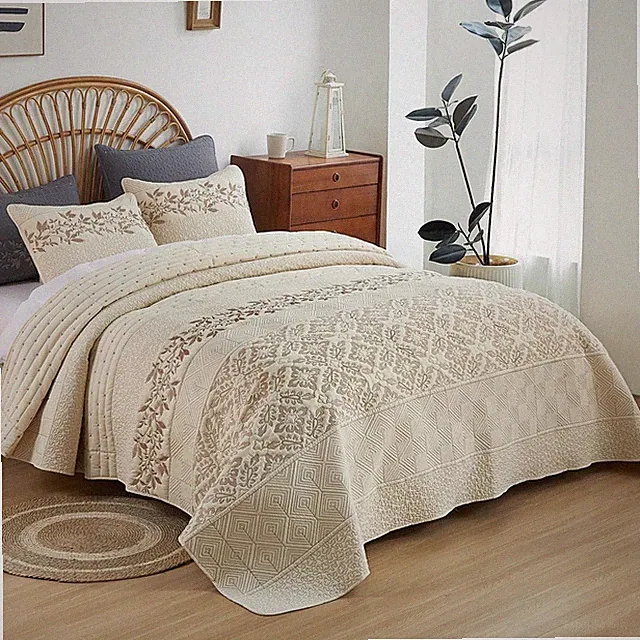 Floral Embroidered Quilt Set Bedding Set Reversible Farmhouse Bedspread Coverlet