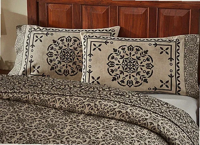 New Primitive MEDALLION OAT BLACK KING COVERLET & PILLOW CASE SET Bedding